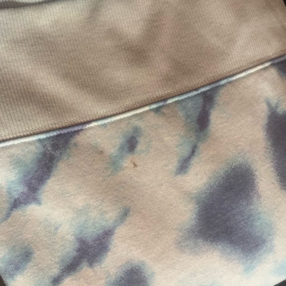Style $ Co Tie Dye sweatshirt Medium - Picture 9 of 9